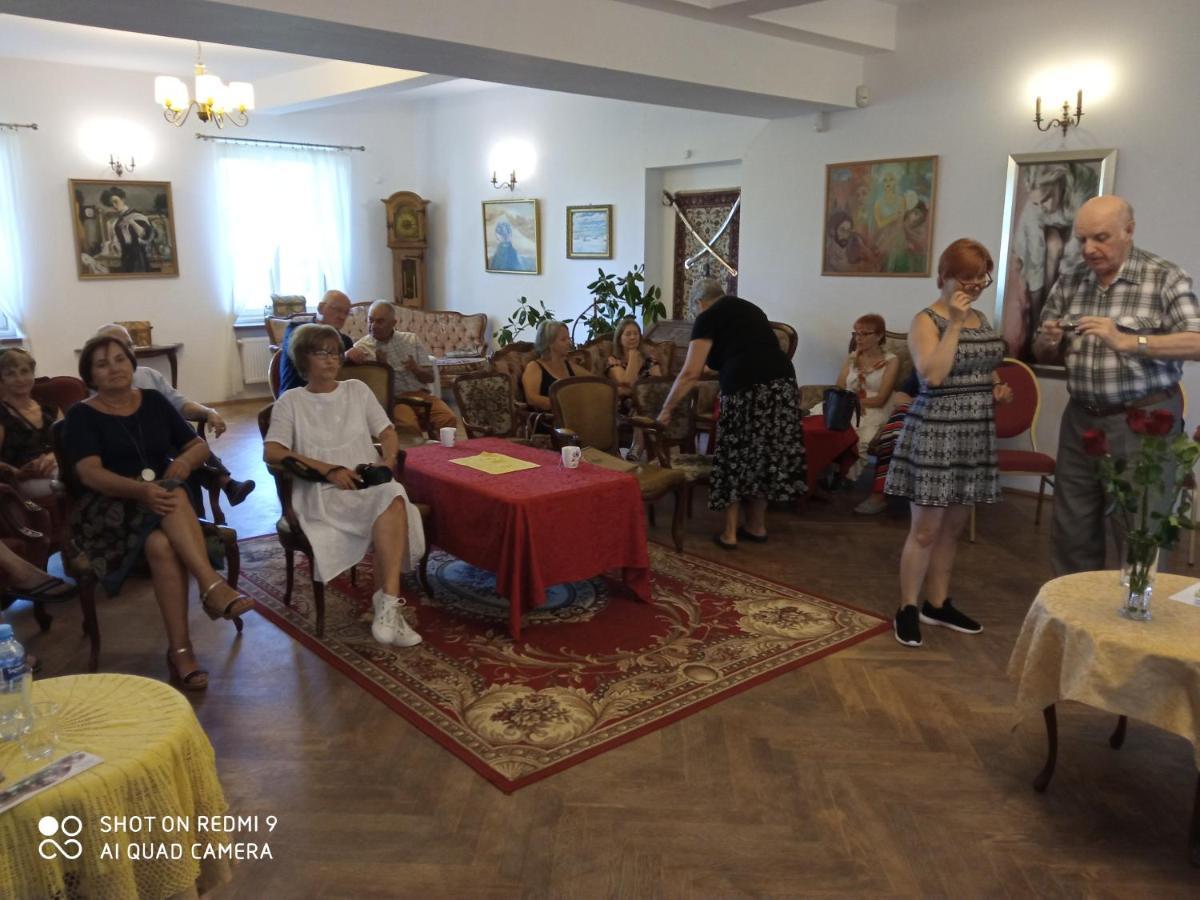 לינה וארוחת בוקר Zelazowa Wola Dwor Strzyzew מראה חיצוני תמונה